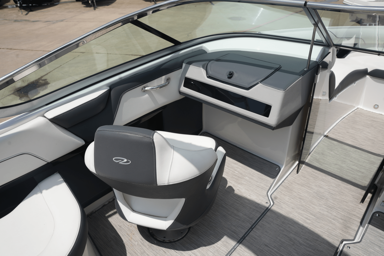 2019 Regal 2300 Image Thumbnail #14