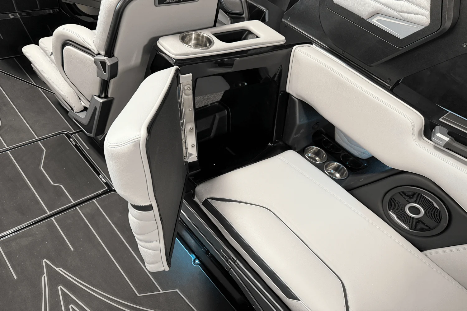 2025 Supra SA Image Thumbnail #45