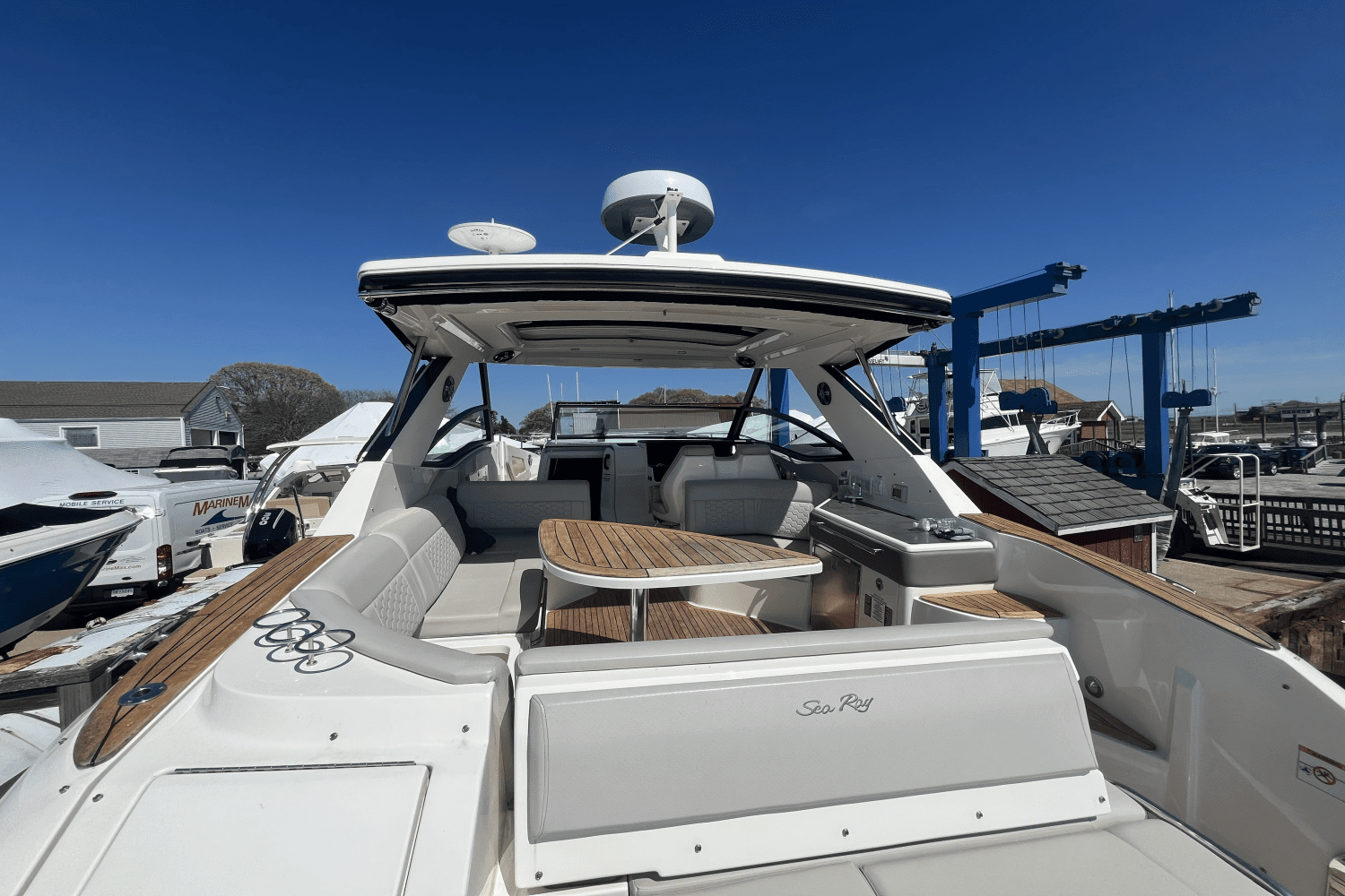 2021 Sea Ray Sundancer 320 Image Thumbnail #1