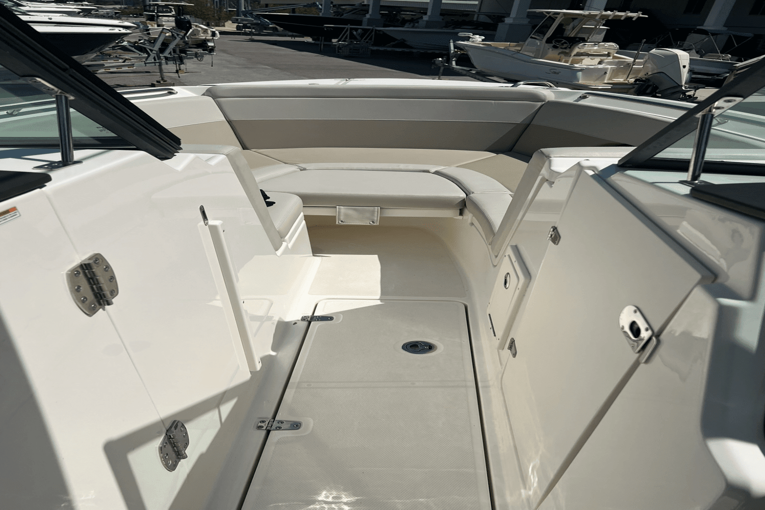 2022 Boston Whaler 240 VANTAGE Image Thumbnail #18