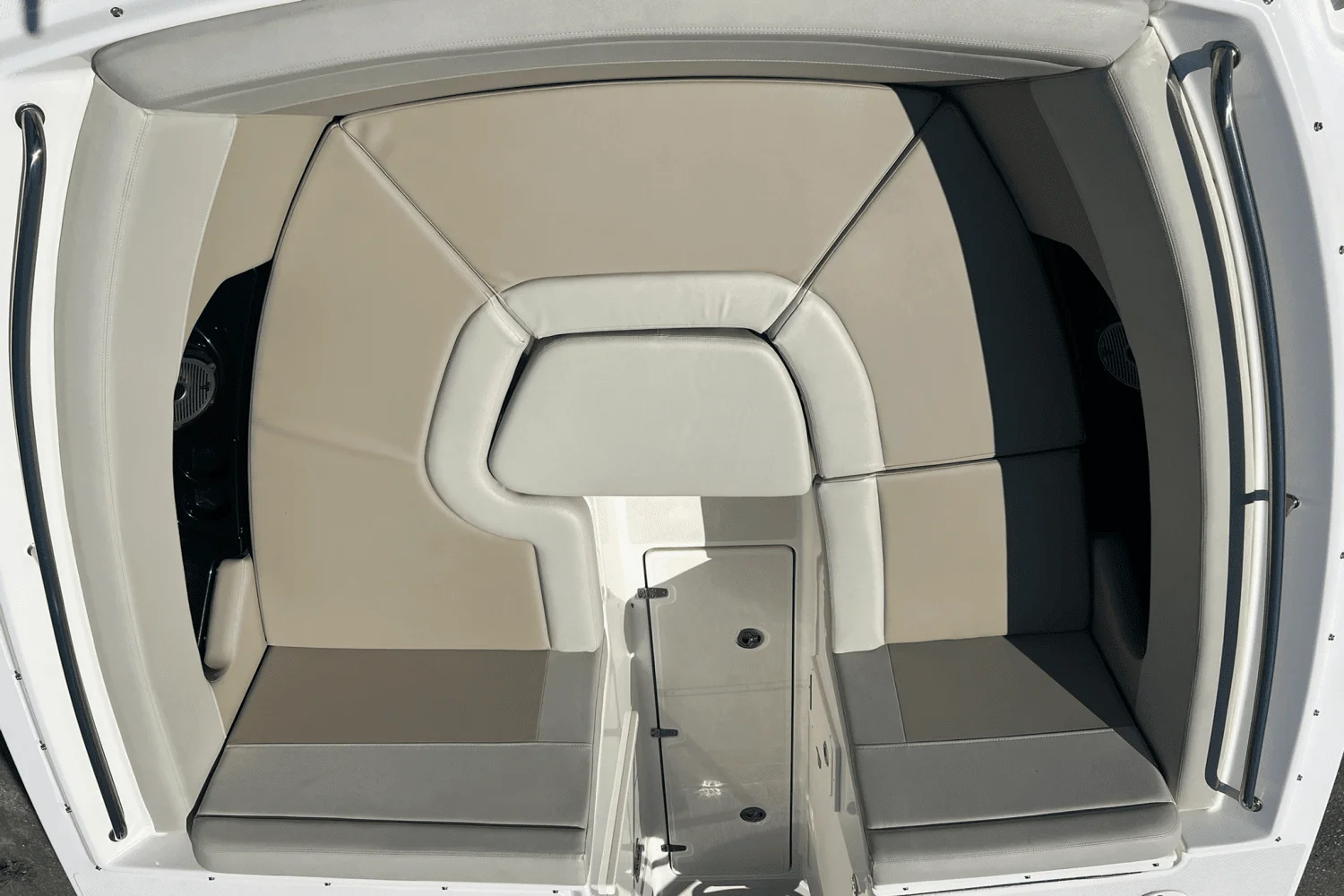 2022 Boston Whaler 240 VANTAGE Image Thumbnail #19