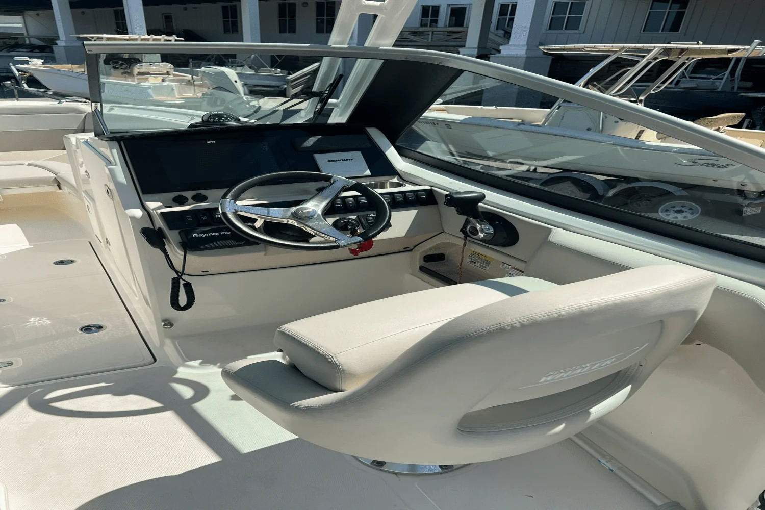 2022 Boston Whaler 240 VANTAGE Image Thumbnail #9