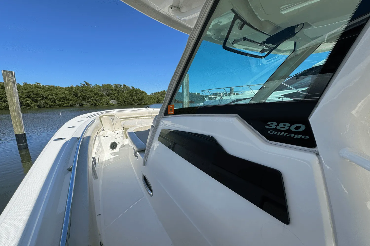 2021 Boston Whaler 380 Outrage Image Thumbnail #32