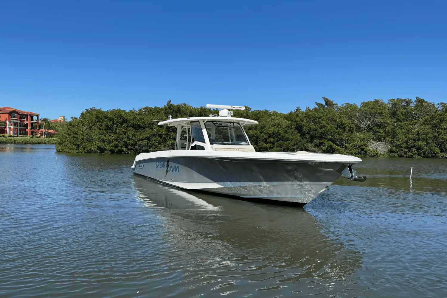 2021 Boston Whaler 380 Outrage Image Thumbnail #8