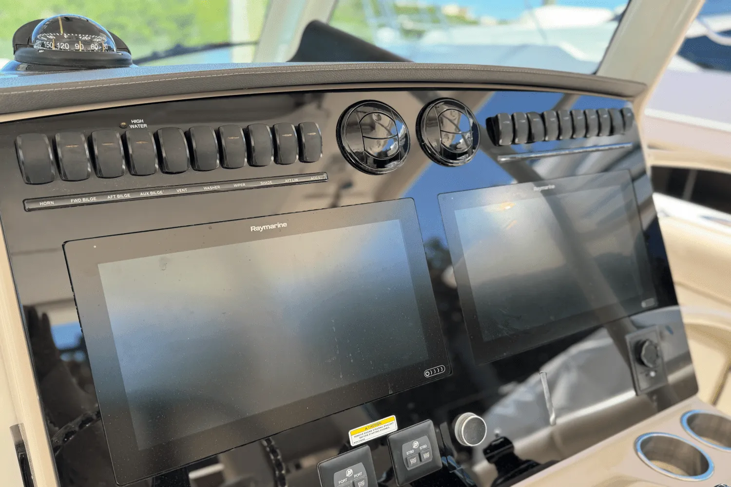 2021 Boston Whaler 380 Outrage Image Thumbnail #25