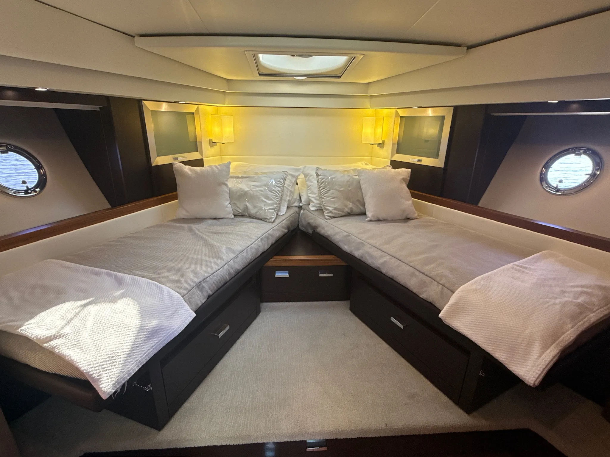 2018 Tiara Yachts 53 COUPE Image Thumbnail #31