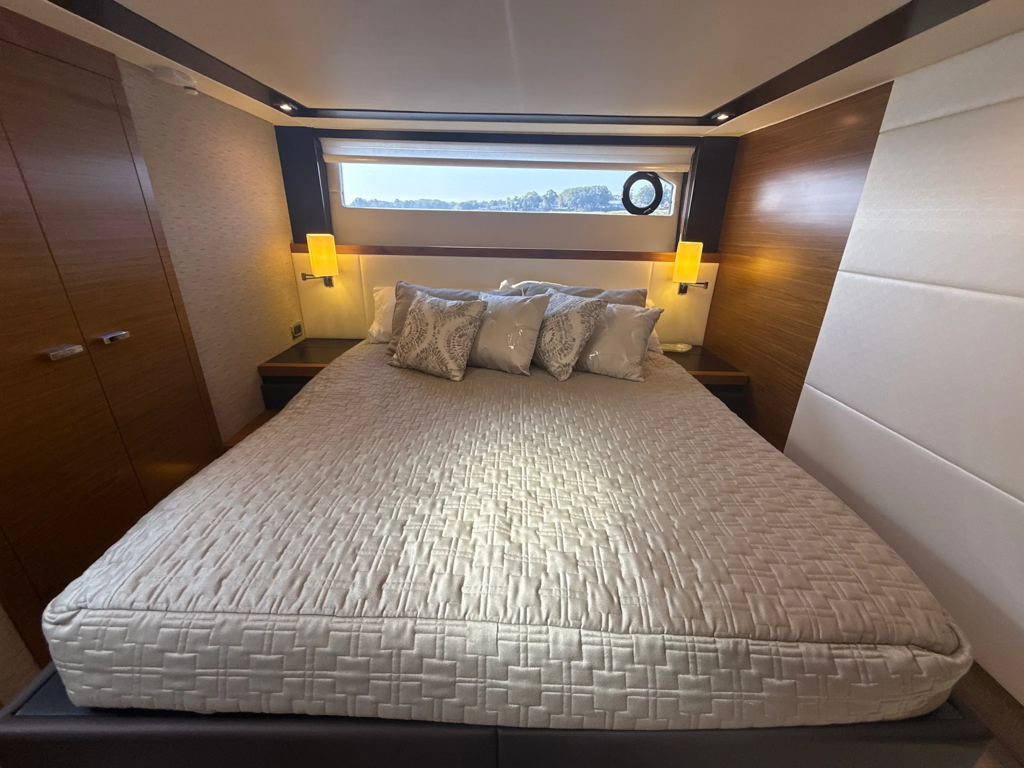 2018 Tiara Yachts 53 COUPE Image Thumbnail #36