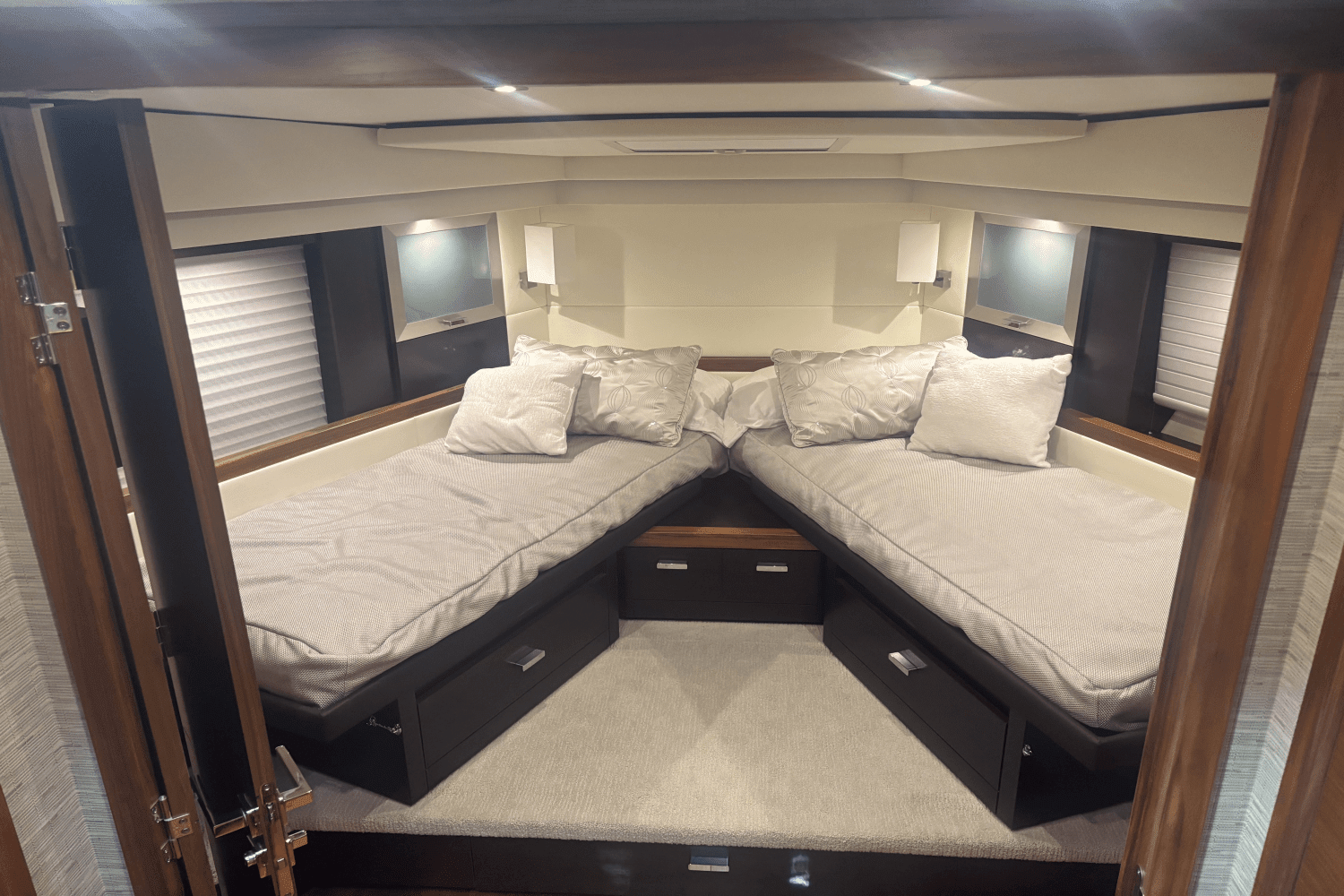 2018 Tiara Yachts 53 COUPE Image Thumbnail #34