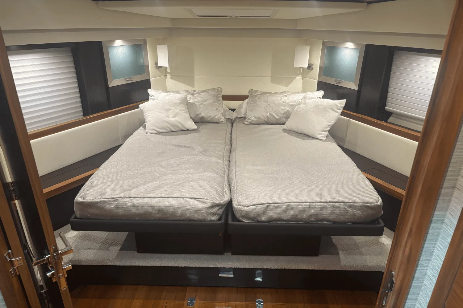 2018 Tiara Yachts 53 COUPE Image Thumbnail #36
