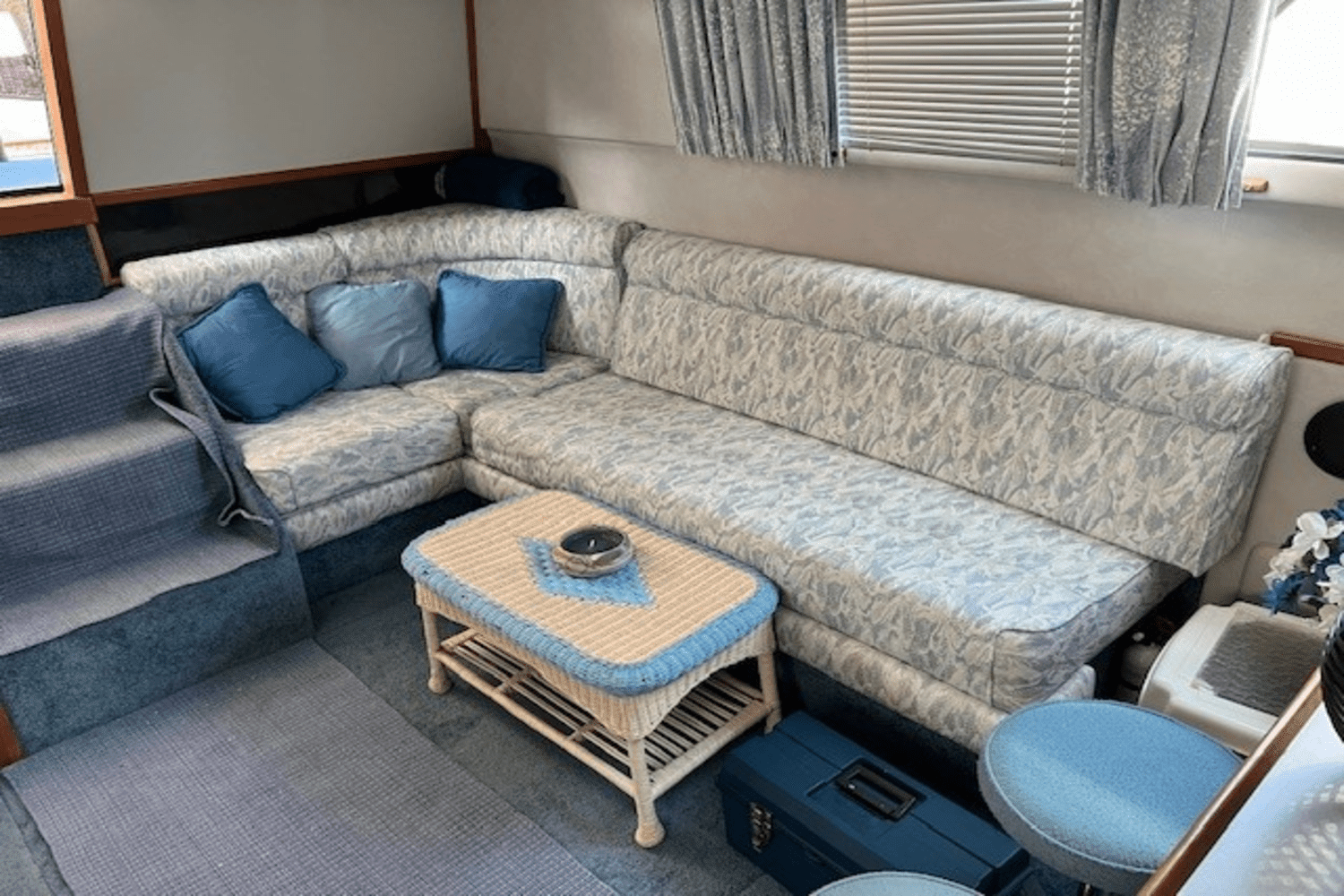 1990 Sea Ray 380 AFT CABIN Image Thumbnail #9