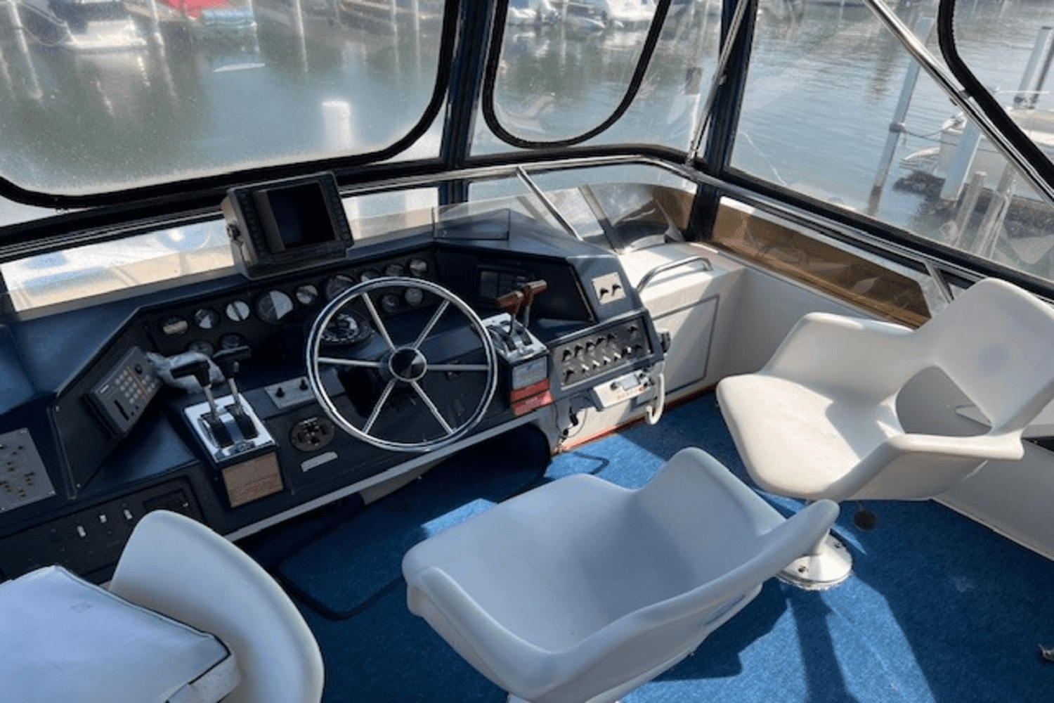1990 Sea Ray 380 AFT CABIN Image Thumbnail #5