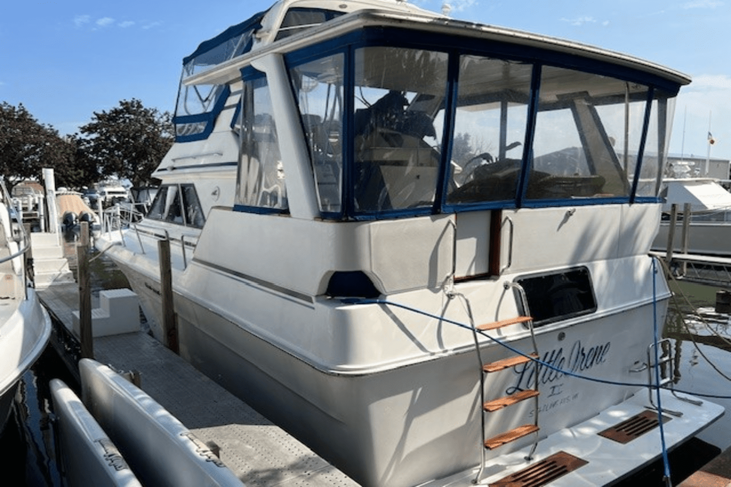1990 Sea Ray 380 AFT CABIN Image Thumbnail #2