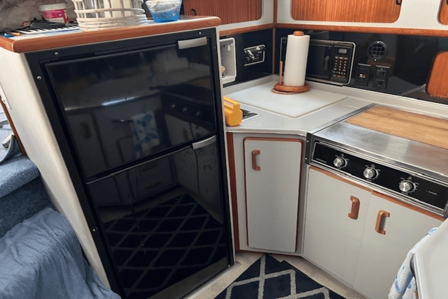 1990 Sea Ray 380 AFT CABIN Image Thumbnail #16