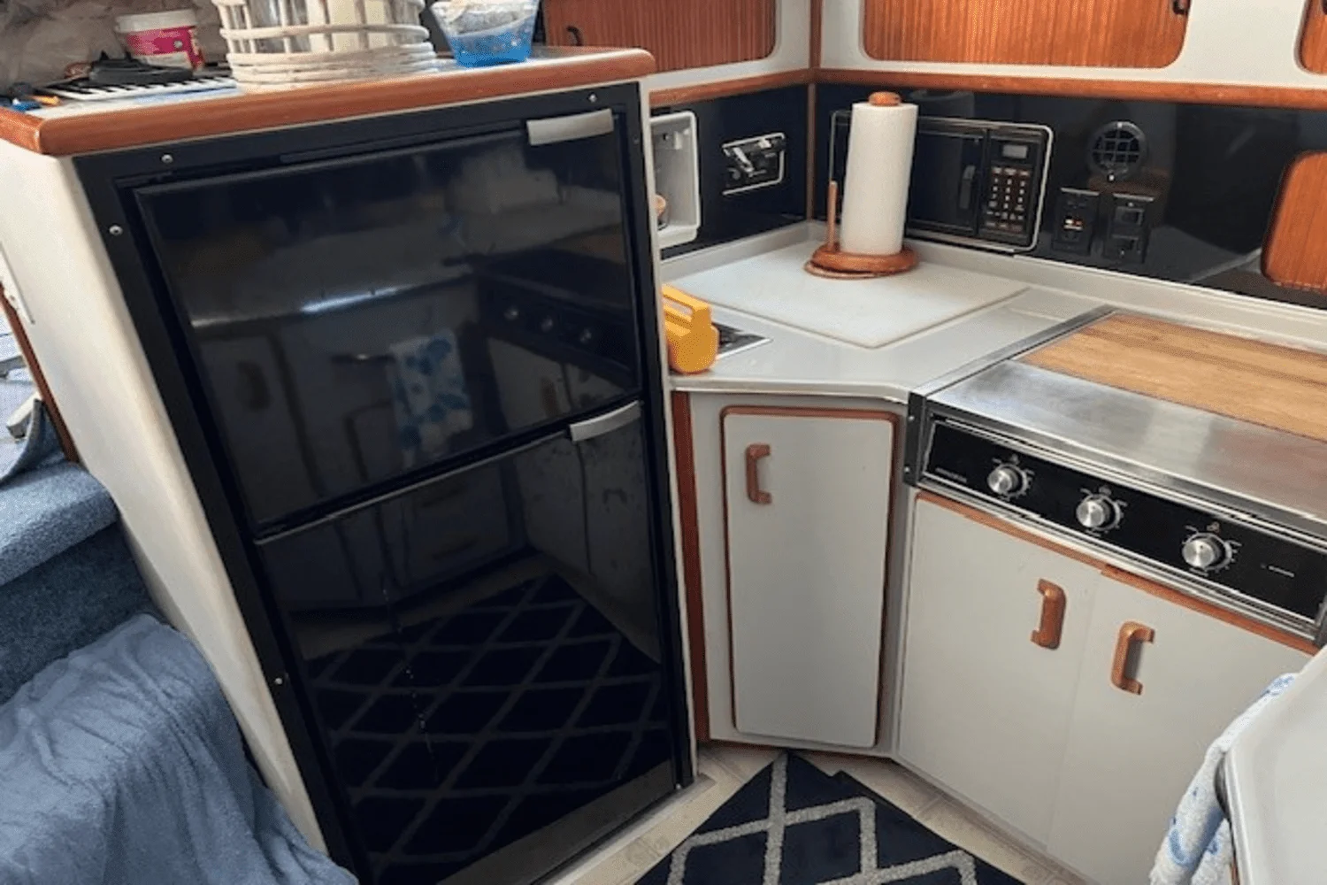 1990 Sea Ray 380 AFT CABIN Image Thumbnail #16