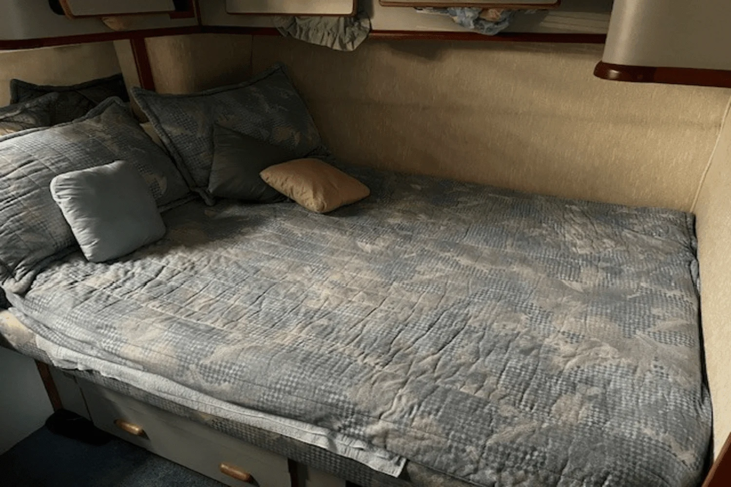 1990 Sea Ray 380 AFT CABIN Image Thumbnail #20