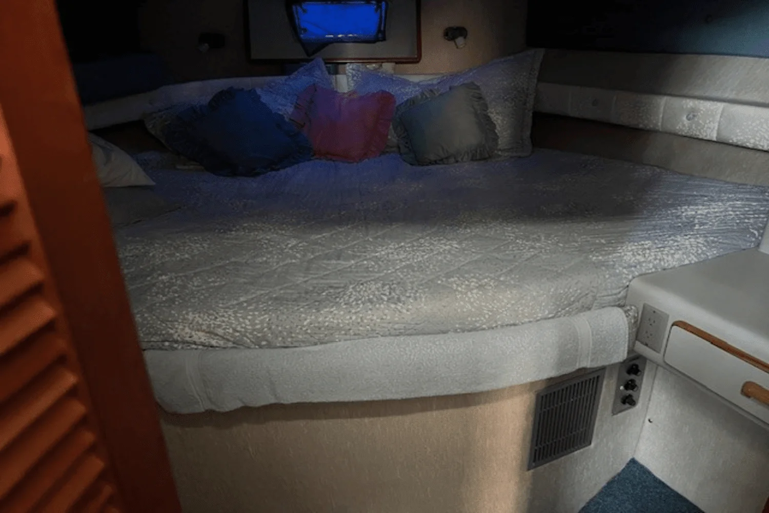 1990 Sea Ray 380 AFT CABIN Image Thumbnail #18