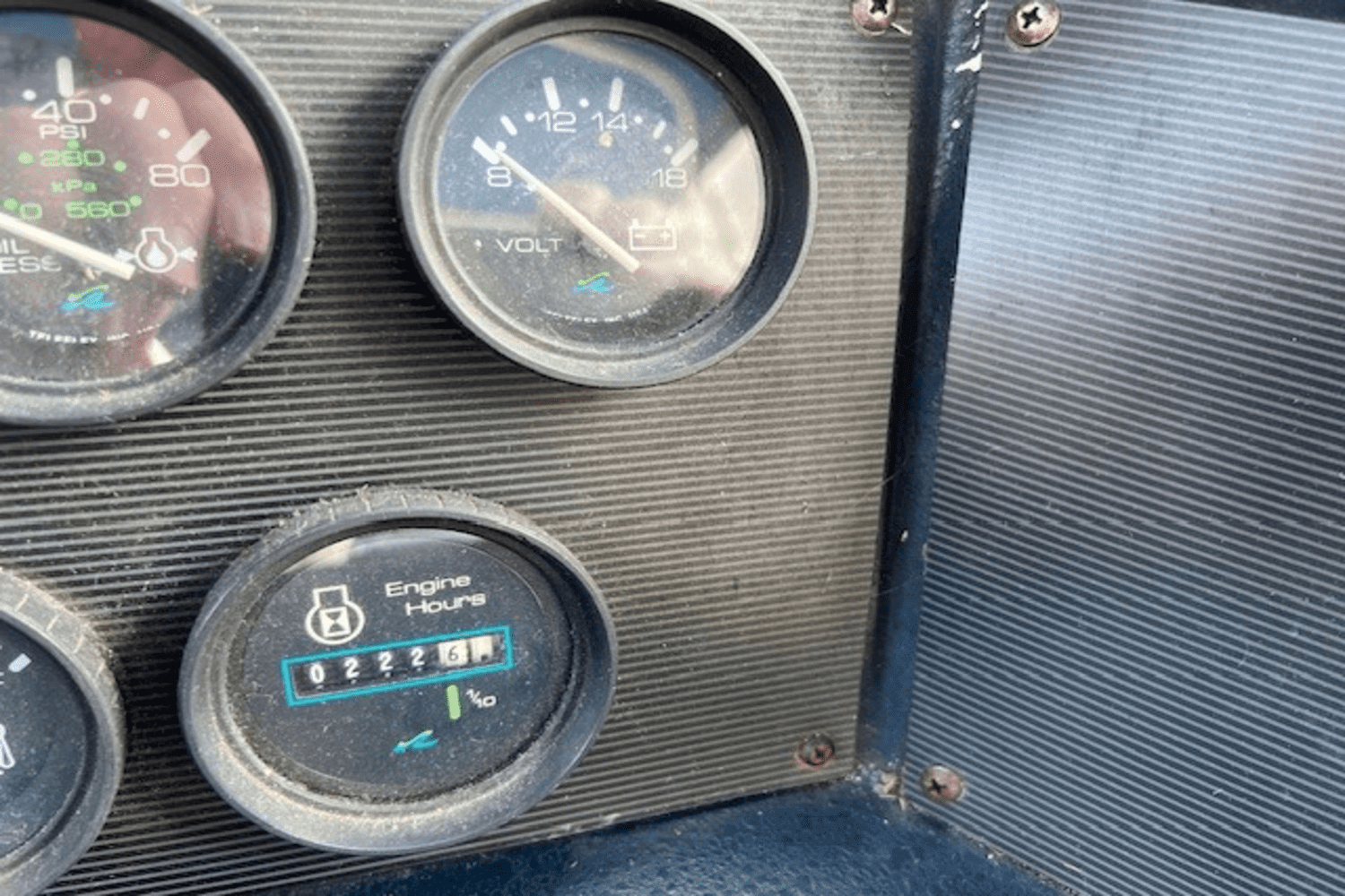 1990 Sea Ray 380 AFT CABIN Image Thumbnail #7