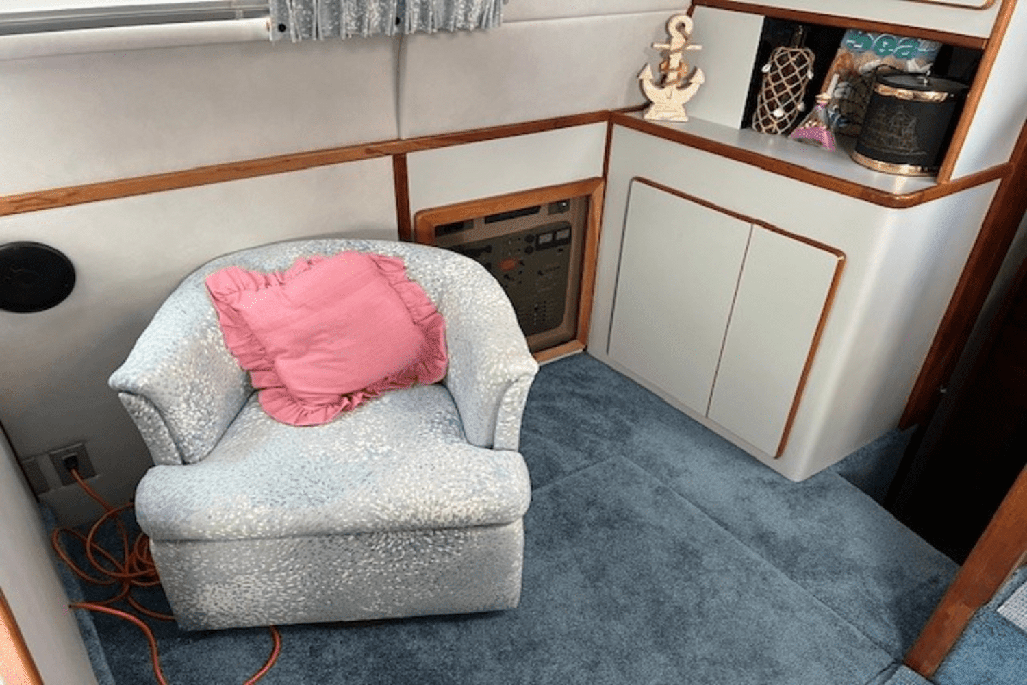 1990 Sea Ray 380 AFT CABIN Image Thumbnail #10