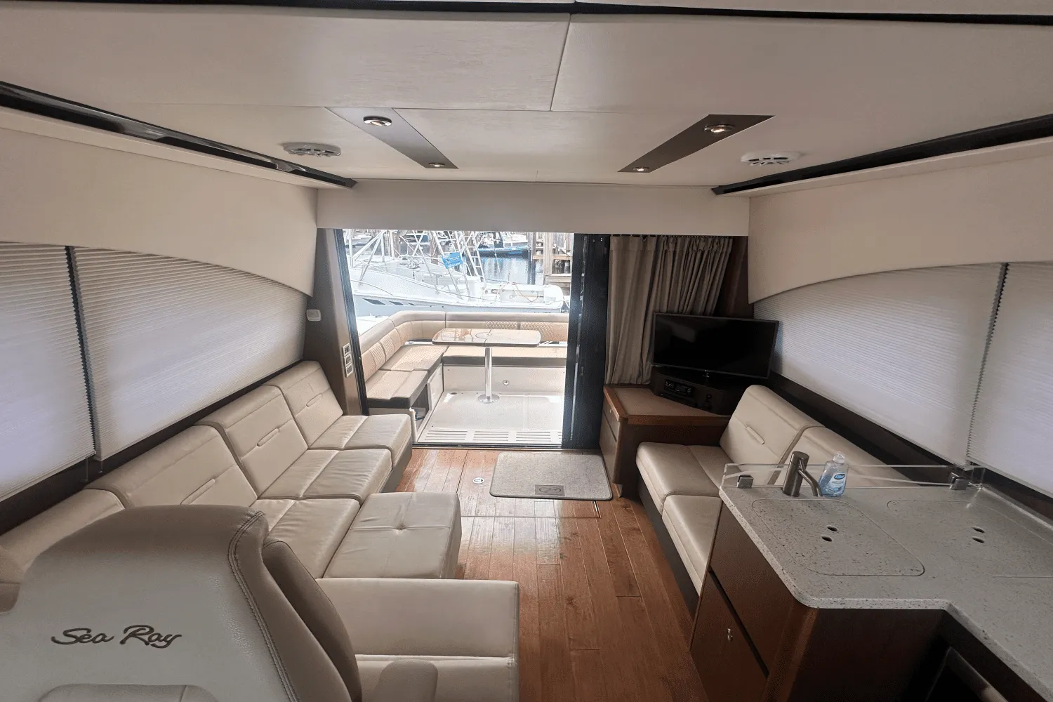 2016 Sea Ray 400 SUNDANCER Image Thumbnail #11