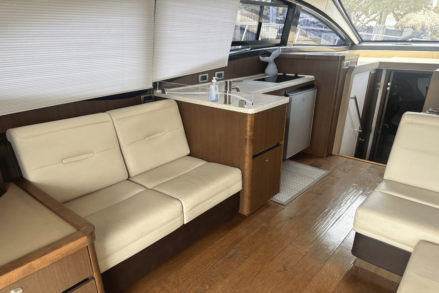 2016 Sea Ray 400 SUNDANCER Image Thumbnail #15