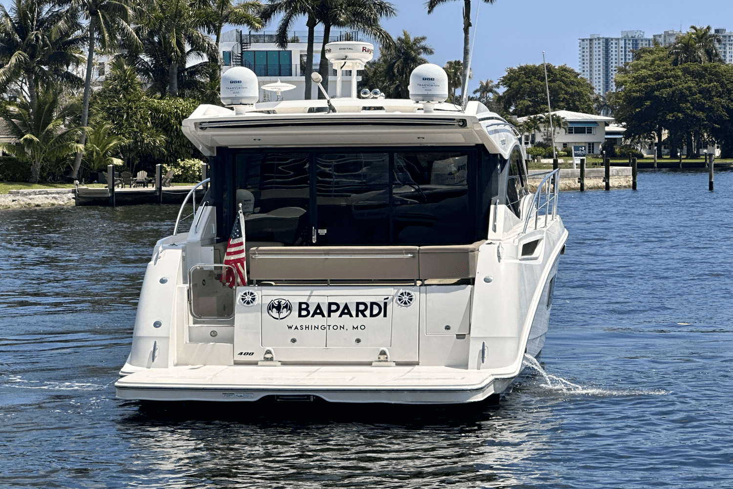 2016 Sea Ray 400 SUNDANCER Image Thumbnail #2