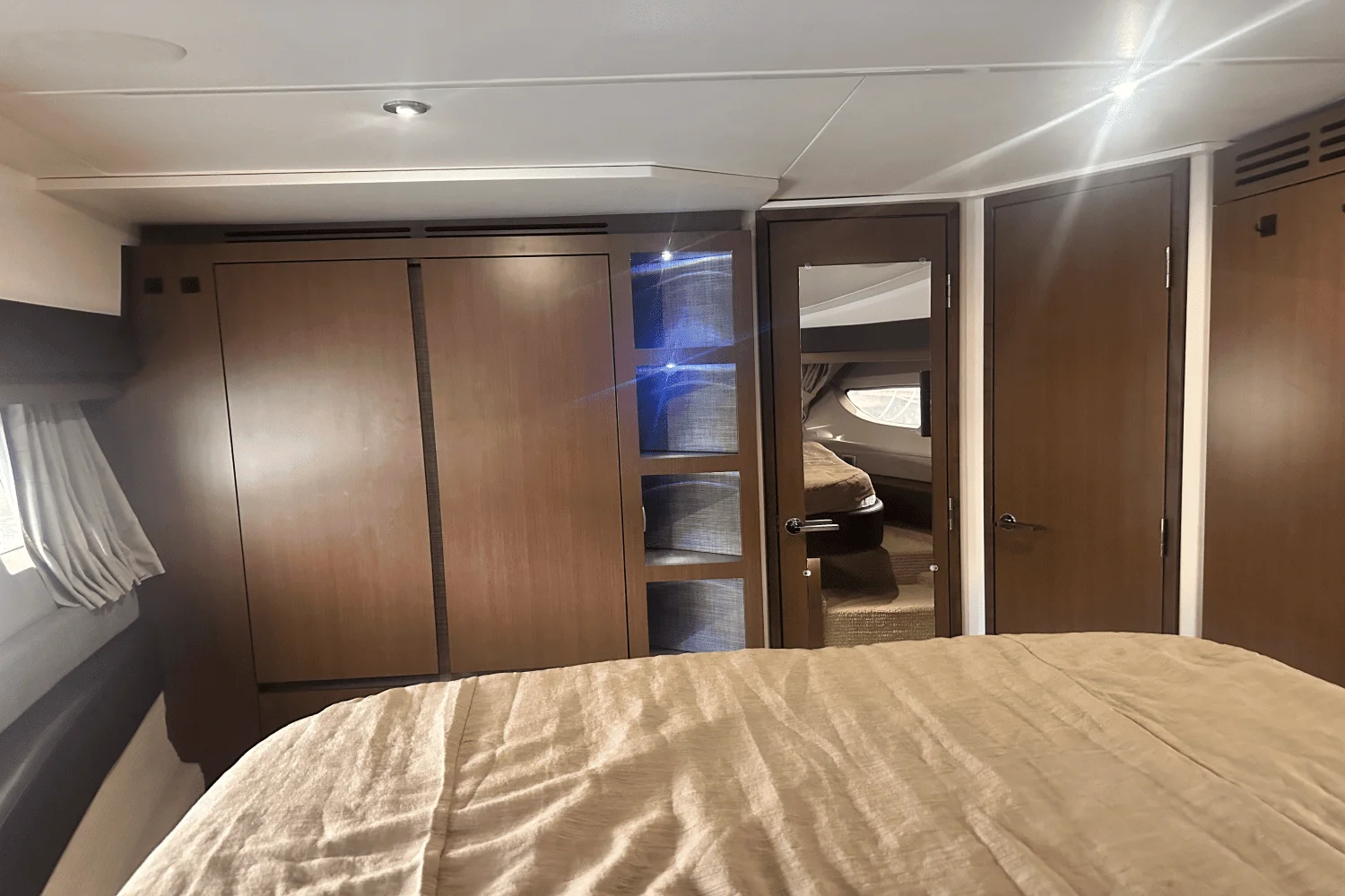 2016 Sea Ray 400 SUNDANCER Image Thumbnail #24