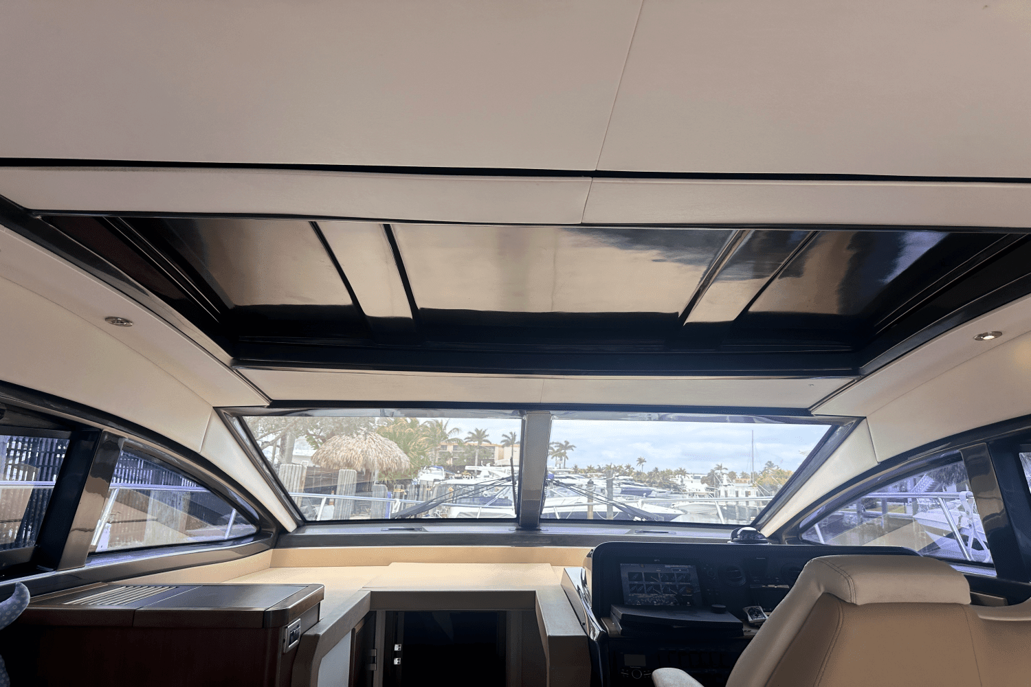 2016 Sea Ray 400 SUNDANCER Image Thumbnail #21