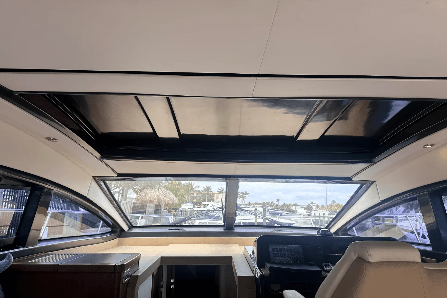 2016 Sea Ray 400 SUNDANCER Image Thumbnail #21