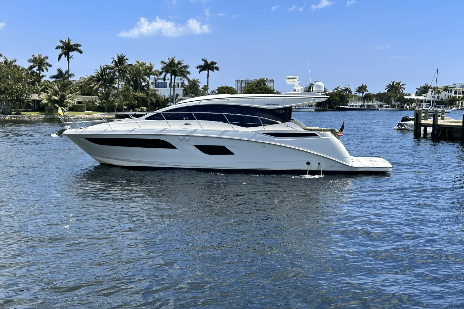 2016 Sea Ray 400 SUNDANCER Image Thumbnail #0