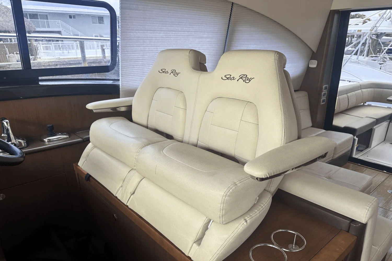 2016 Sea Ray 400 SUNDANCER Image Thumbnail #19