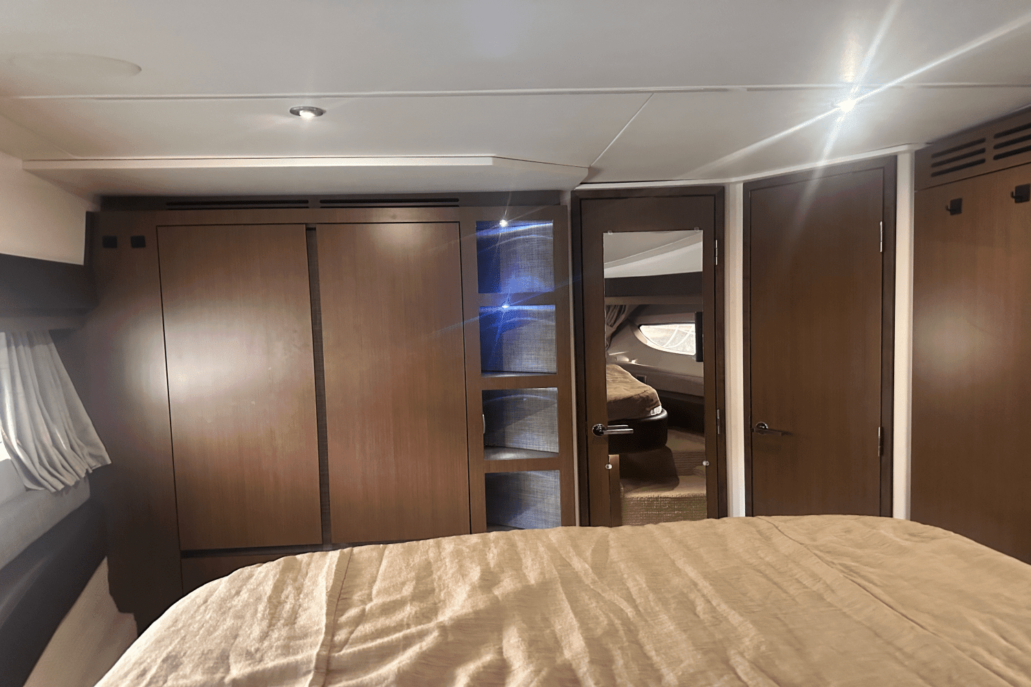 2016 Sea Ray 400 SUNDANCER Image Thumbnail #25