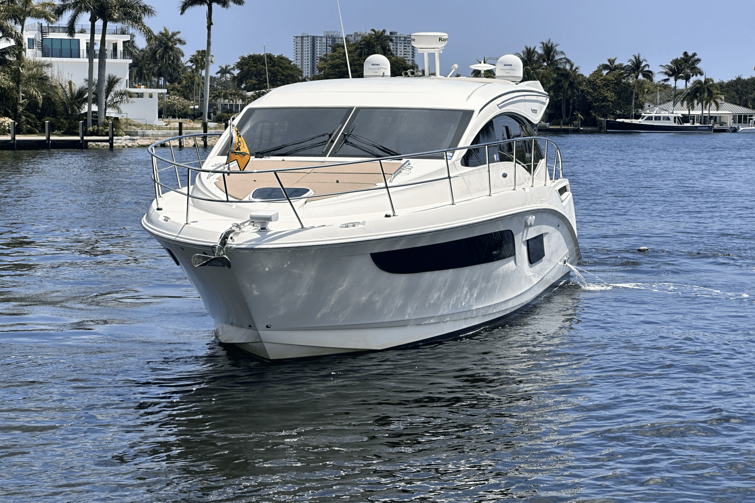 2016 Sea Ray 400 SUNDANCER Image Thumbnail #4