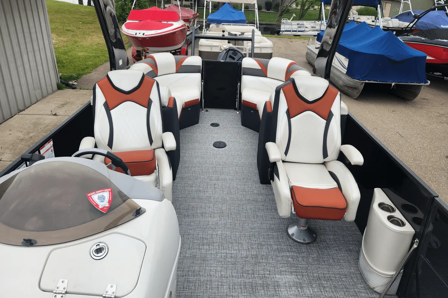 2017 Berkshire 23SRFX ARCH S Image Thumbnail #21