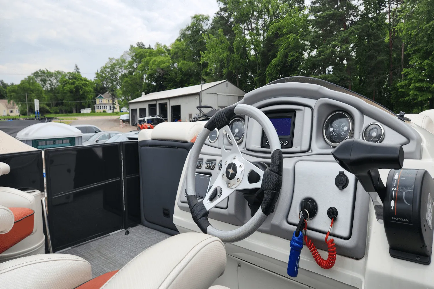 2017 Berkshire 23SRFX ARCH S Image Thumbnail #10