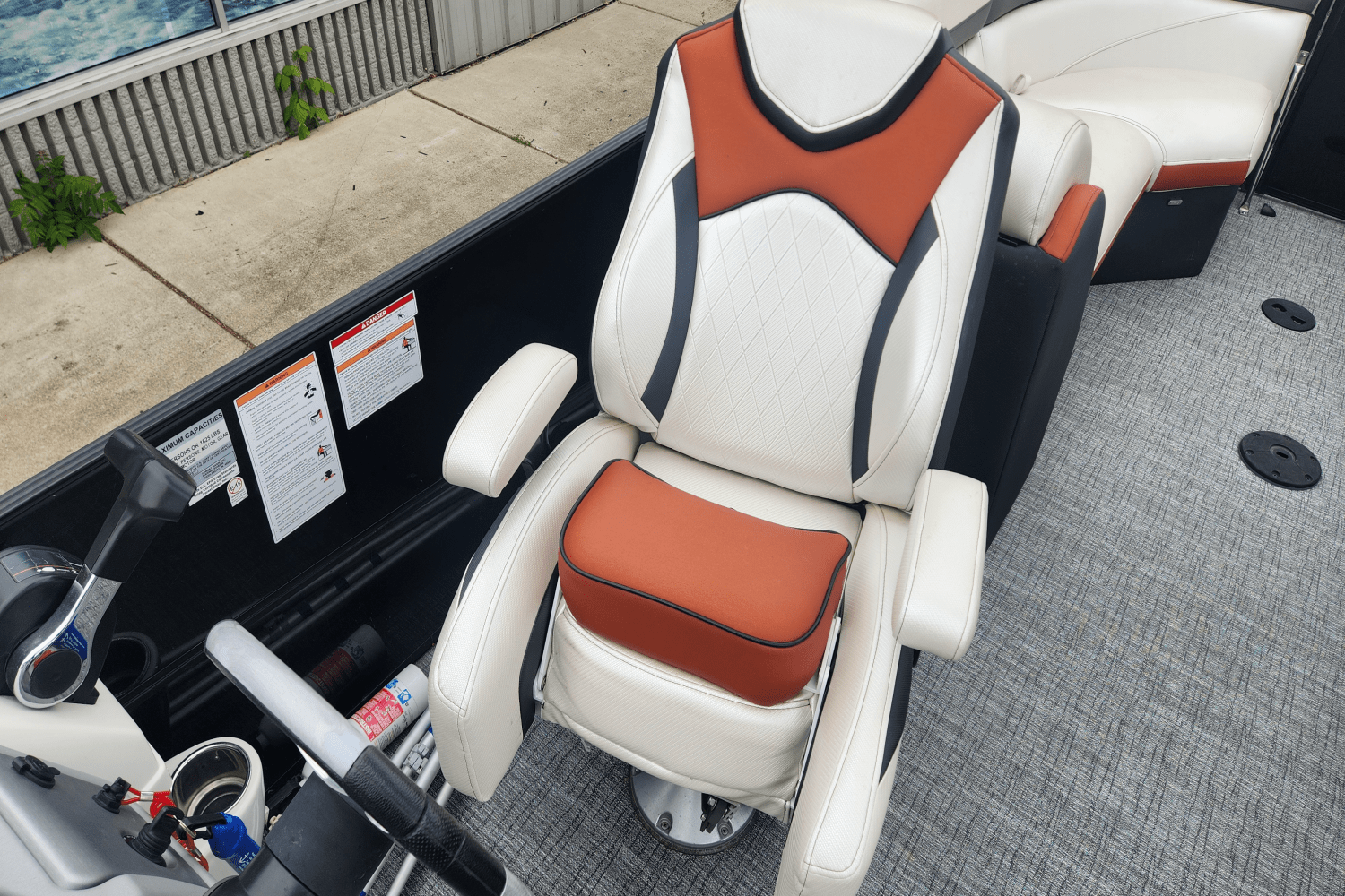 2017 Berkshire 23SRFX ARCH S Image Thumbnail #18