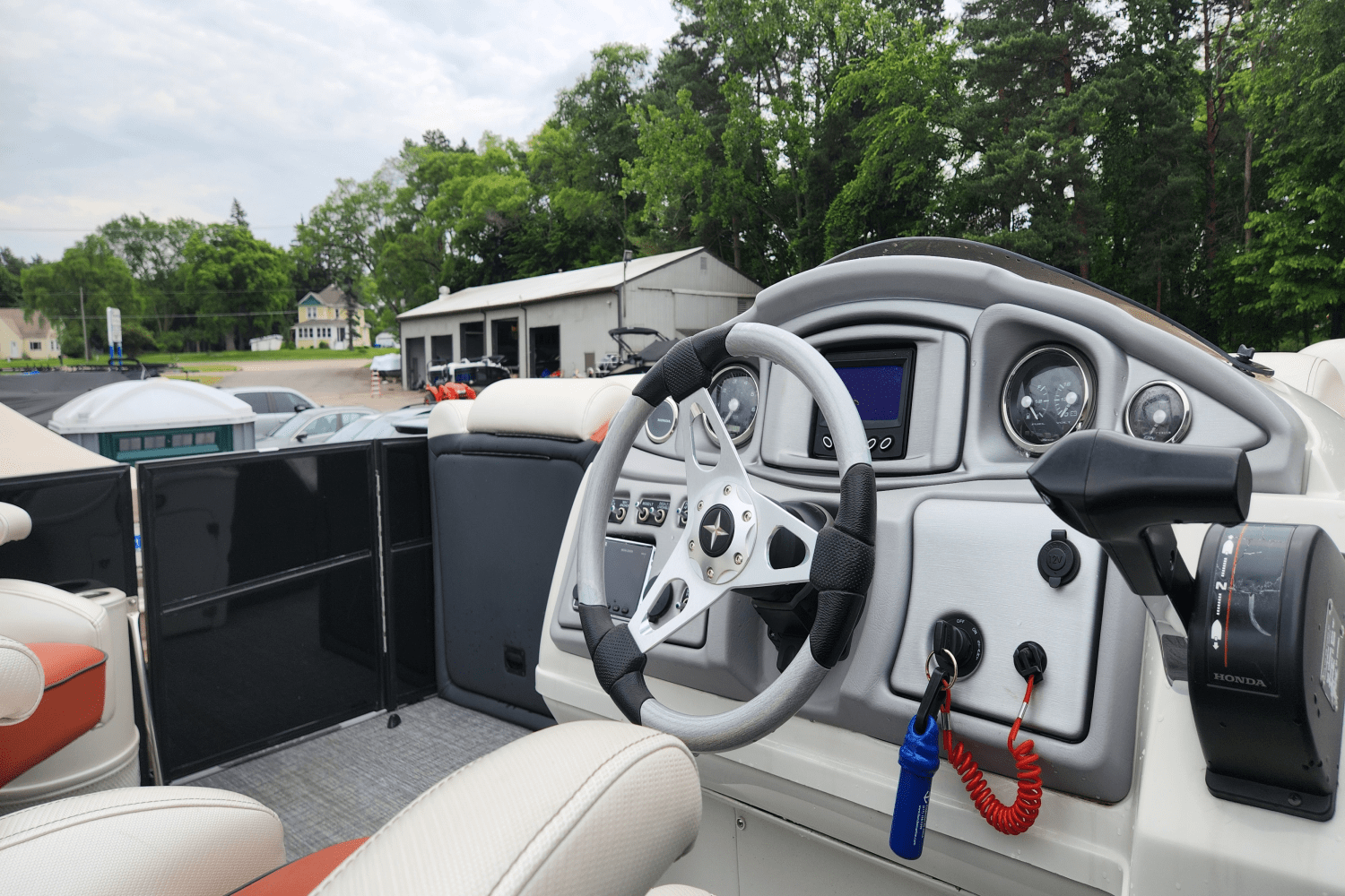 2017 Berkshire 23SRFX ARCH S Image Thumbnail #10