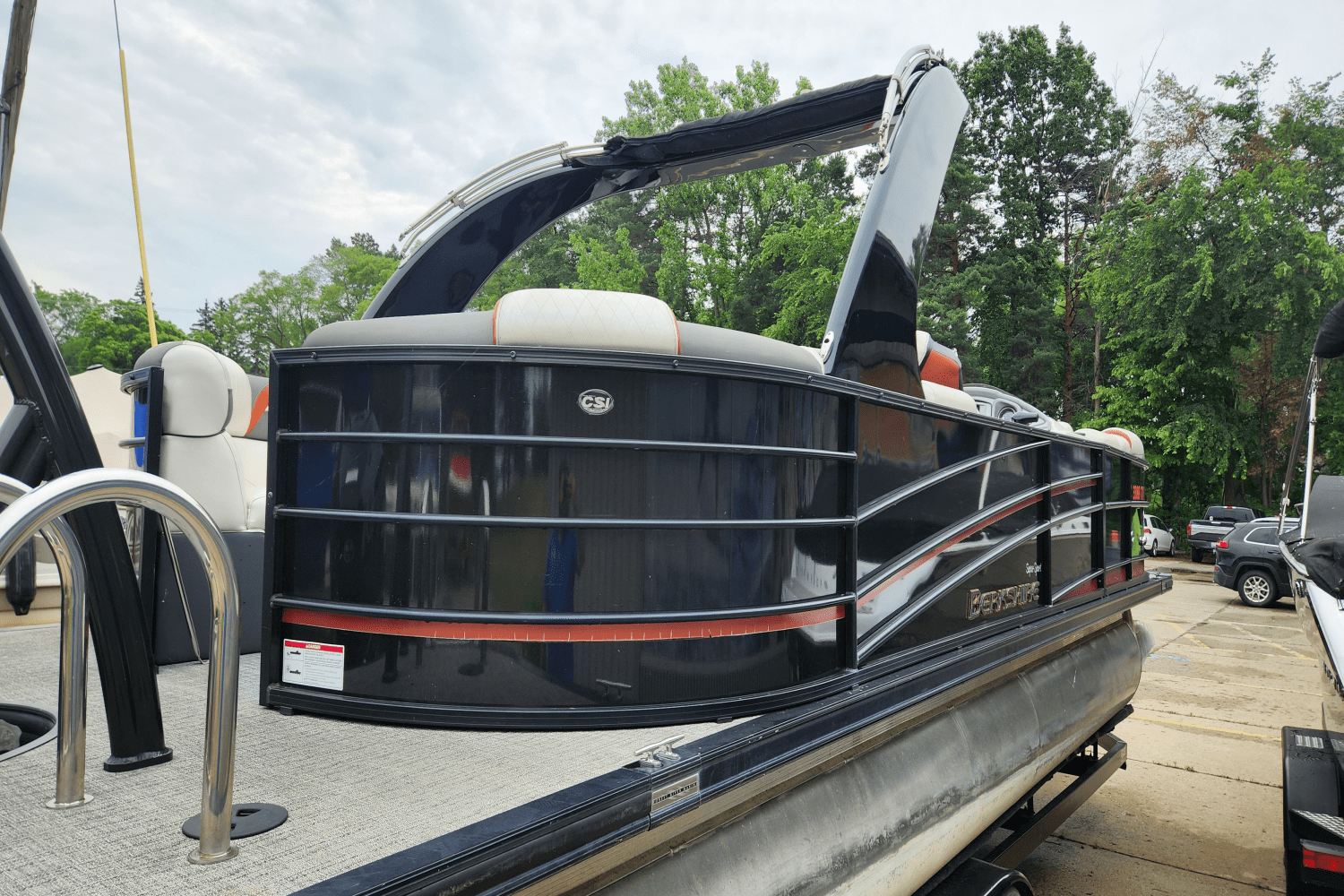 2017 Berkshire 23SRFX ARCH S Image Thumbnail #9