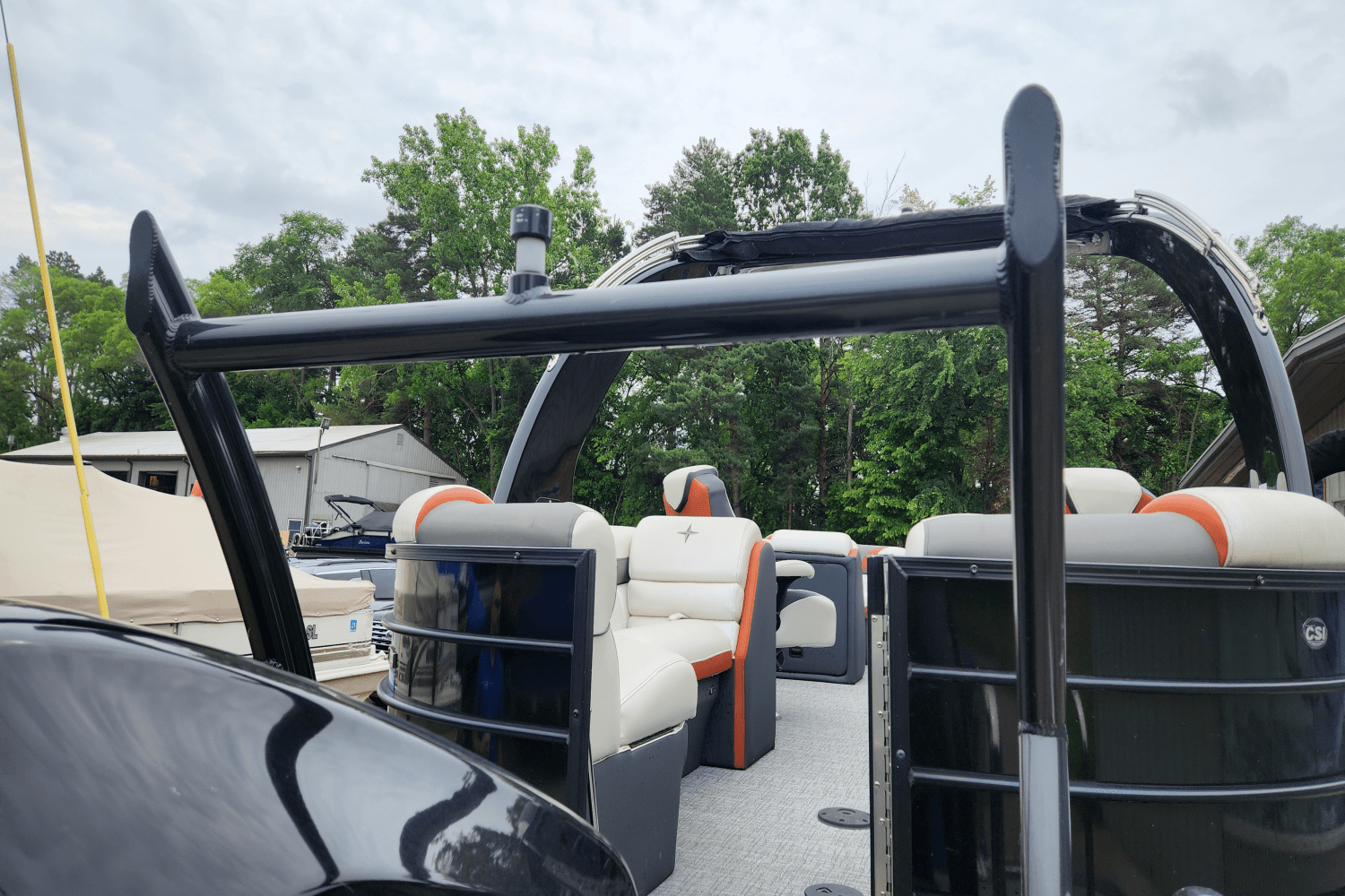 2017 Berkshire 23SRFX ARCH S Image Thumbnail #4