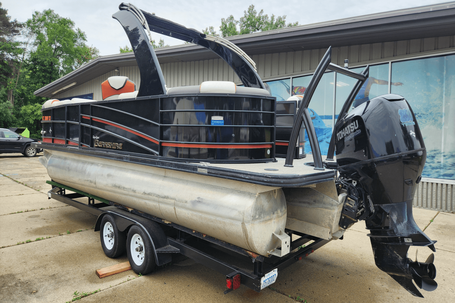 2017 Berkshire 23SRFX ARCH S Image Thumbnail #1