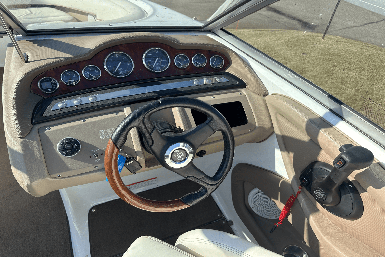 2008 Cobalt 232 Image Thumbnail #14