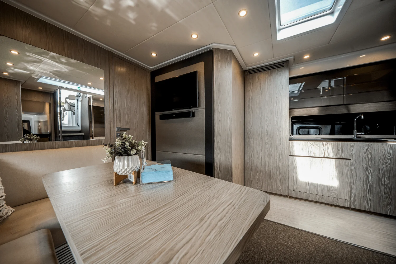 2019 Azimut ATLANTIS 43 Image Thumbnail #21