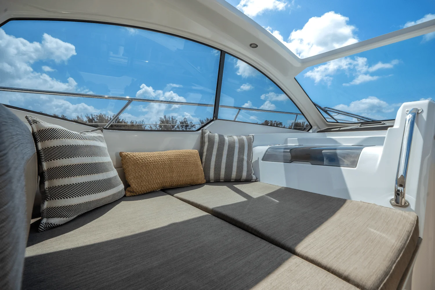 2019 Azimut ATLANTIS 43 Image Thumbnail #14