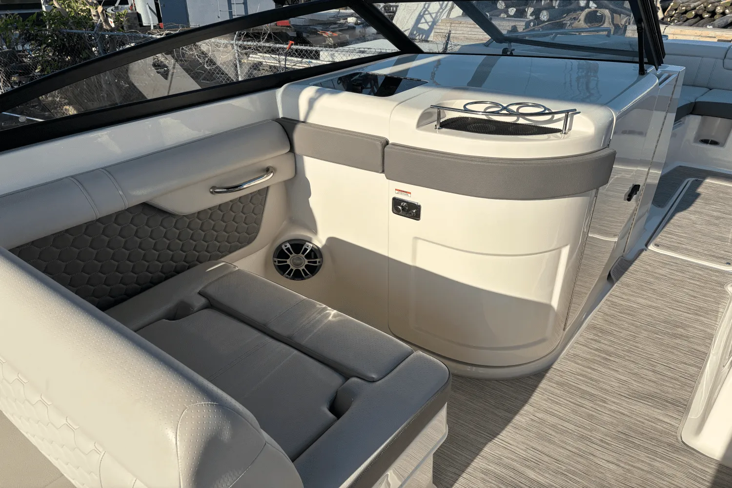 2023 Sea Ray 290 SDX OB Image Thumbnail #31