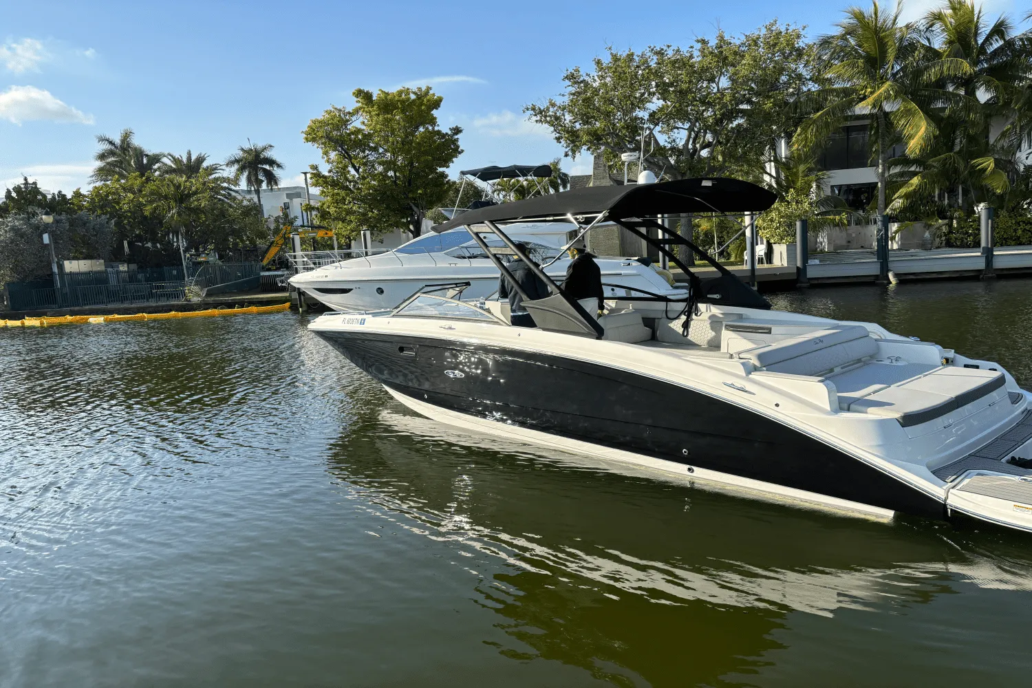 2023 Sea Ray 290 SDX OB Image Thumbnail #9