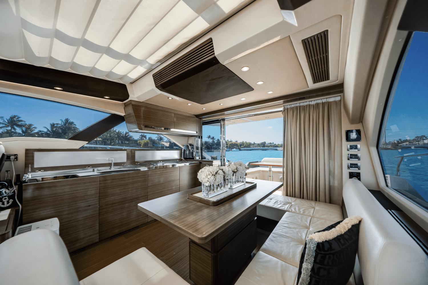 2017 Azimut
                                                             55S Image Thumbnail #38