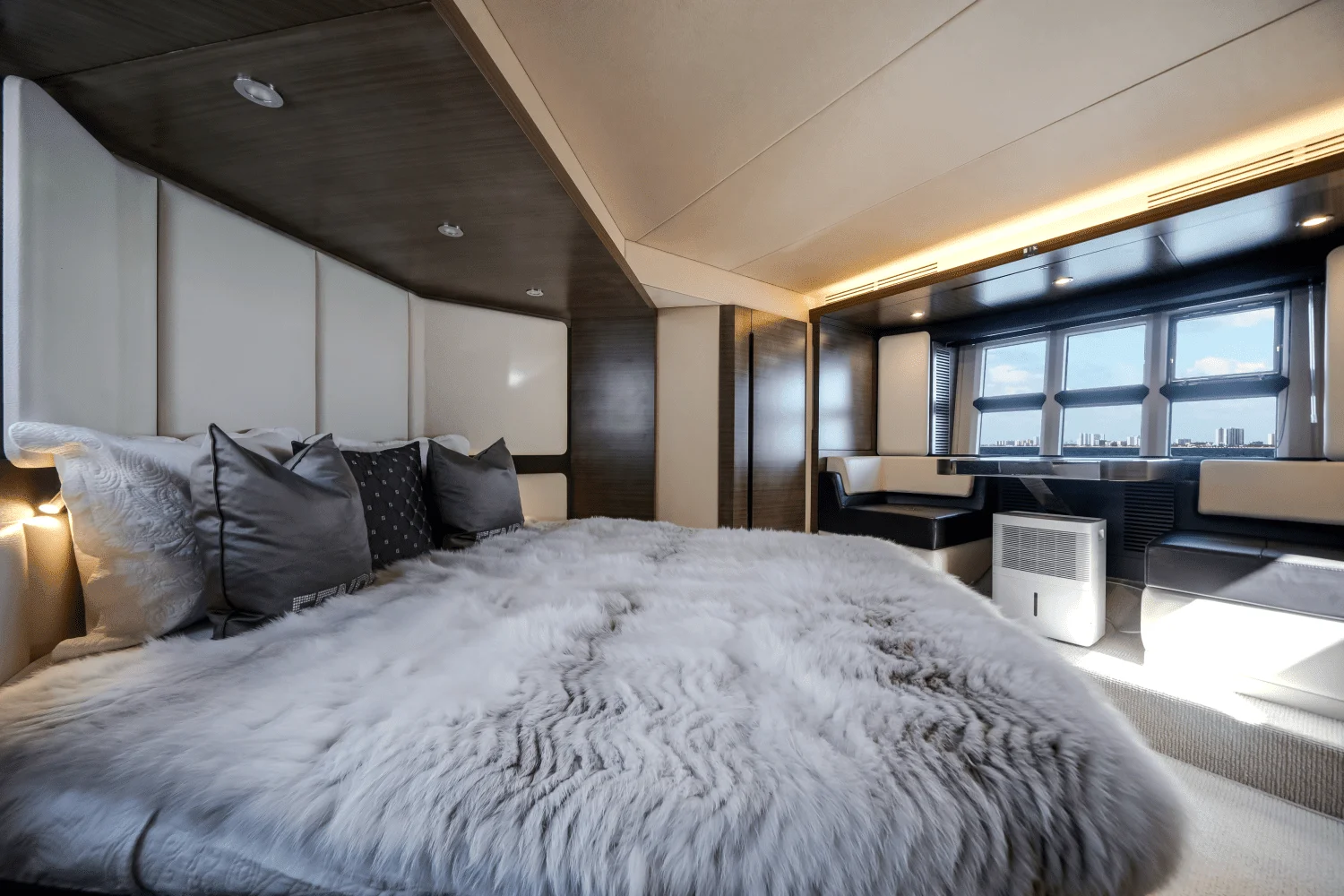 2017 Azimut 55S Image Thumbnail #25