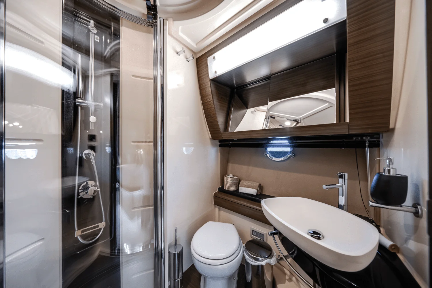 2017 Azimut 55S Image Thumbnail #23