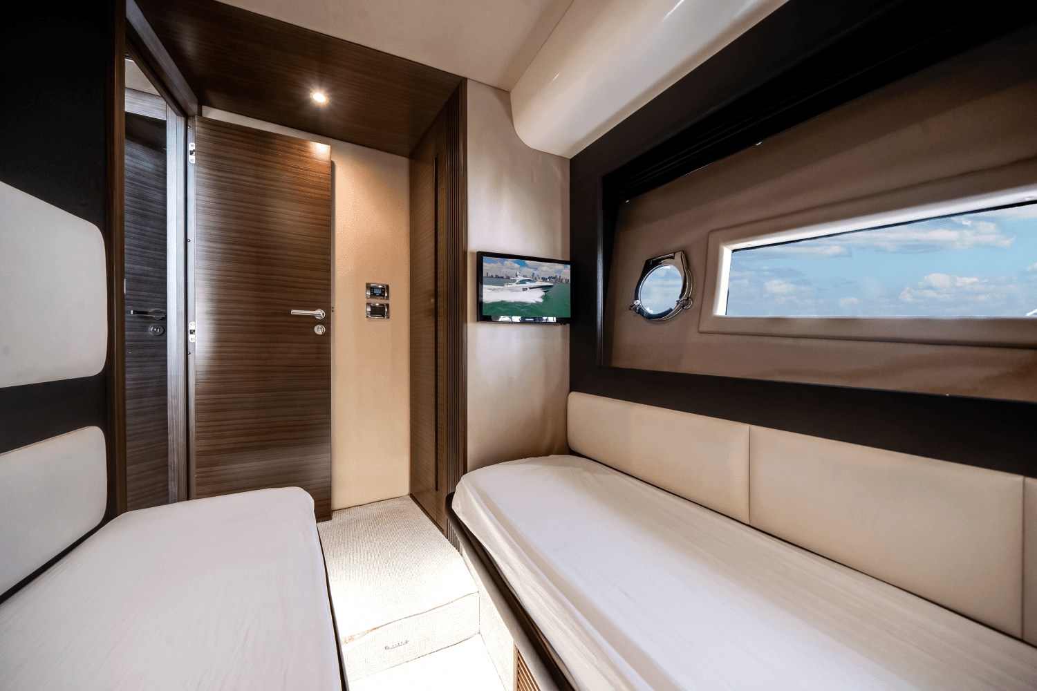 2017 Azimut 55S Image Thumbnail #19