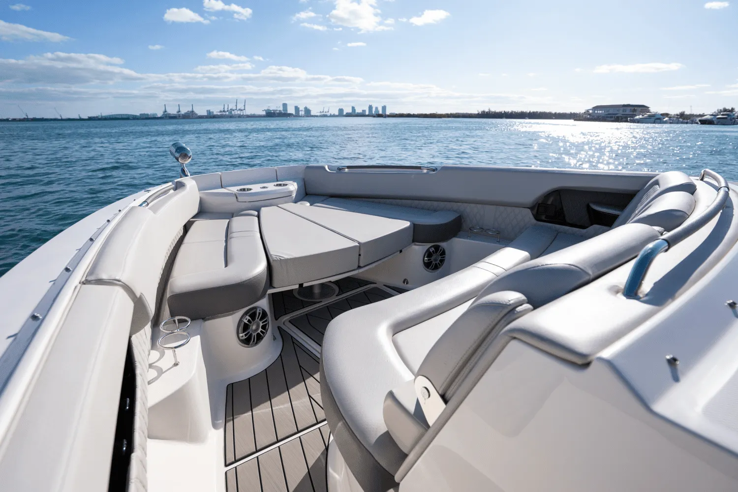 2023 Sea Ray 400 SLX OB Image Thumbnail #21