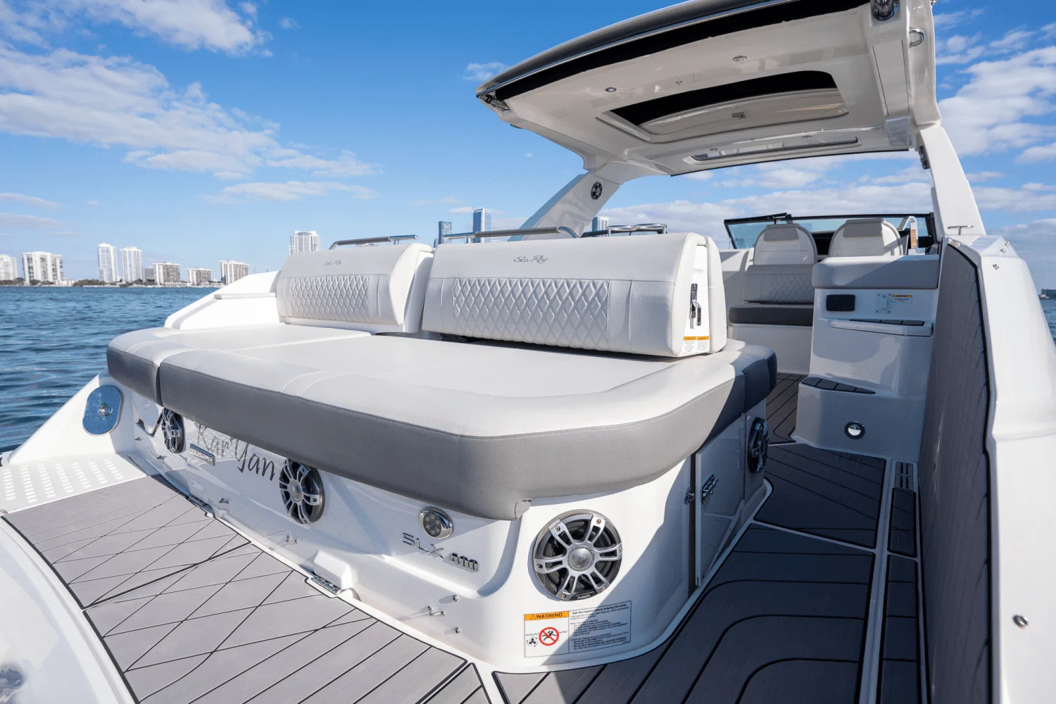 2023 Sea Ray 400 SLX OB Image Thumbnail #35